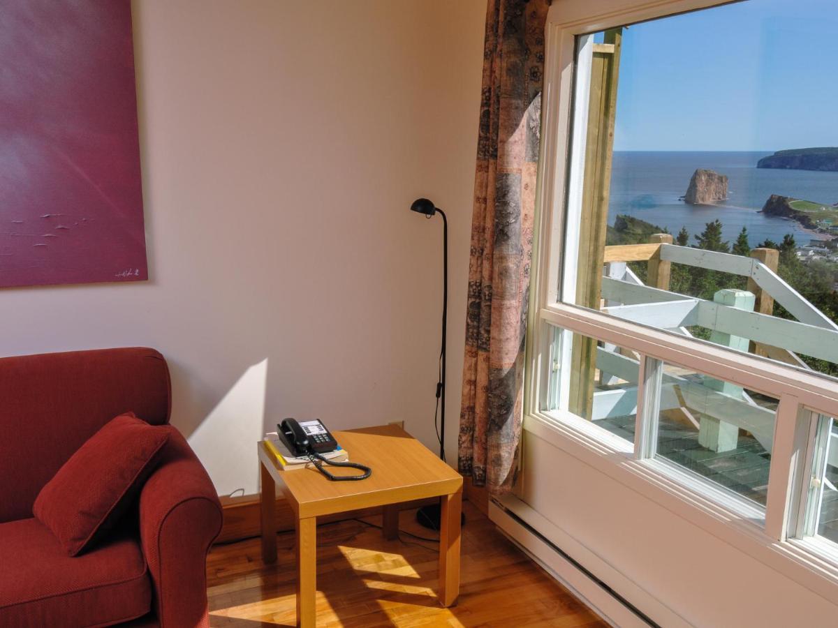 Au Pic De L'Aurore Motel-Chalets ペルセ エクステリア 写真