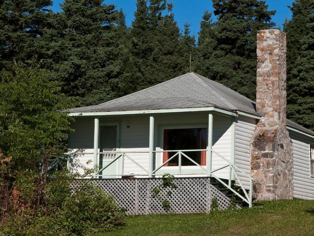 Au Pic De L'Aurore Motel-Chalets ペルセ 部屋 写真